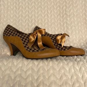 Poetic License “Stand Out” Heels Size 9 Women’s
